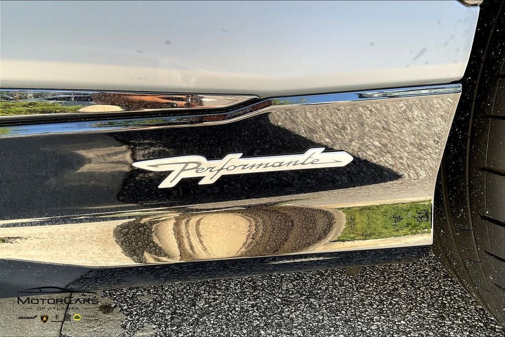 2024 Lamborghini Urus Performante