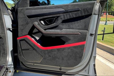 2024 Lamborghini Urus Performante