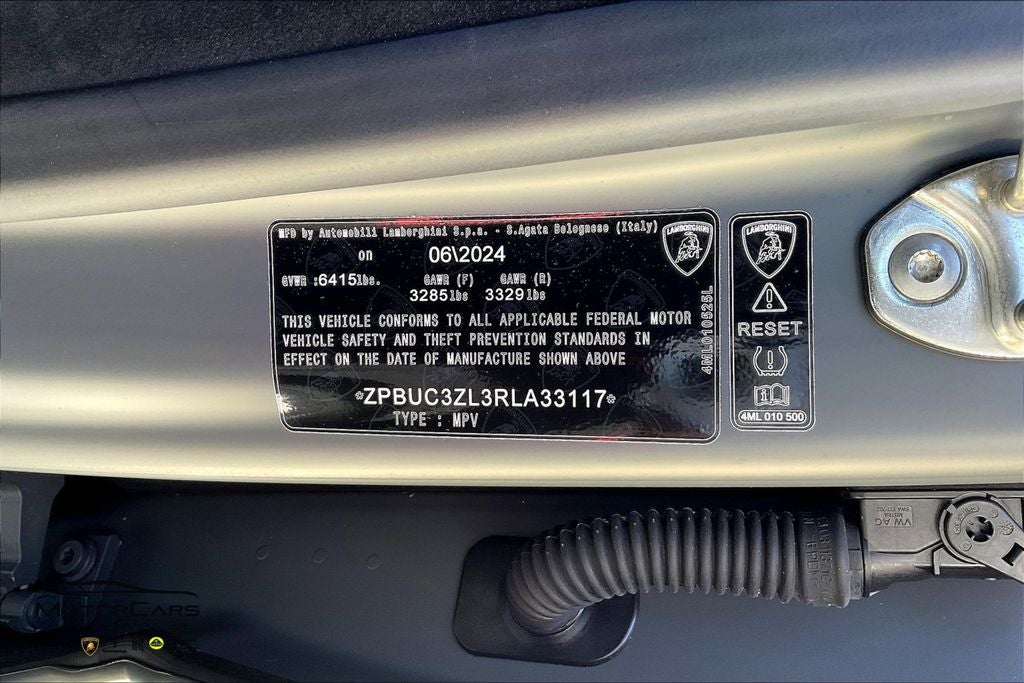 2024 Lamborghini Urus Performante