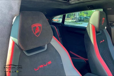 2024 Lamborghini Urus Performante