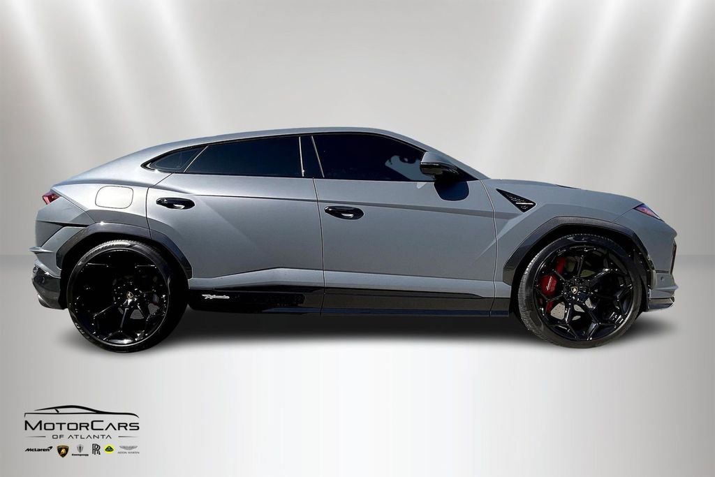 2024 Lamborghini Urus Performante