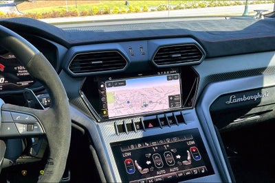 2024 Lamborghini Urus Performante