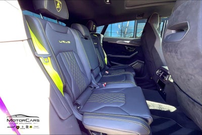 2023 Lamborghini Urus Performante