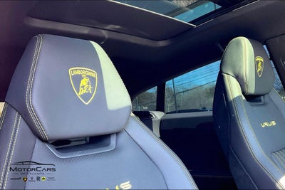 2023 Lamborghini Urus Performante