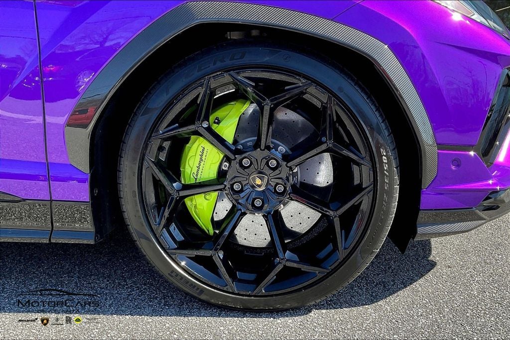 2023 Lamborghini Urus Performante