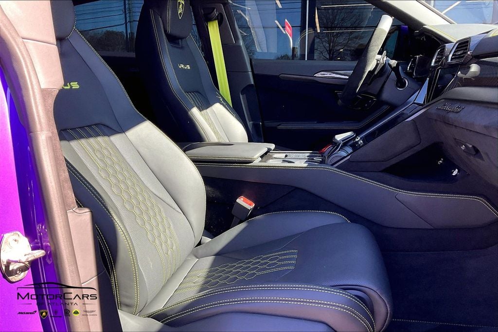 2023 Lamborghini Urus Performante