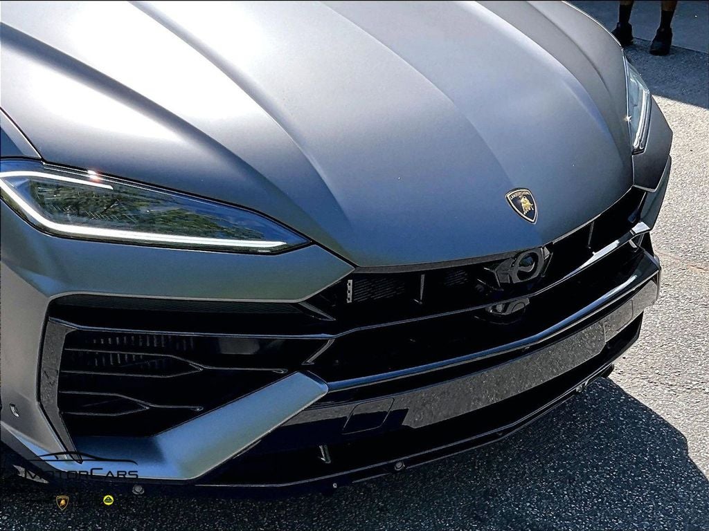 2025 Lamborghini Urus SE