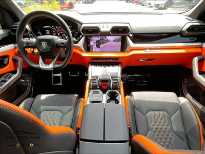 2025 Lamborghini Urus SE