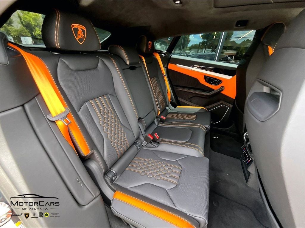 2025 Lamborghini Urus SE