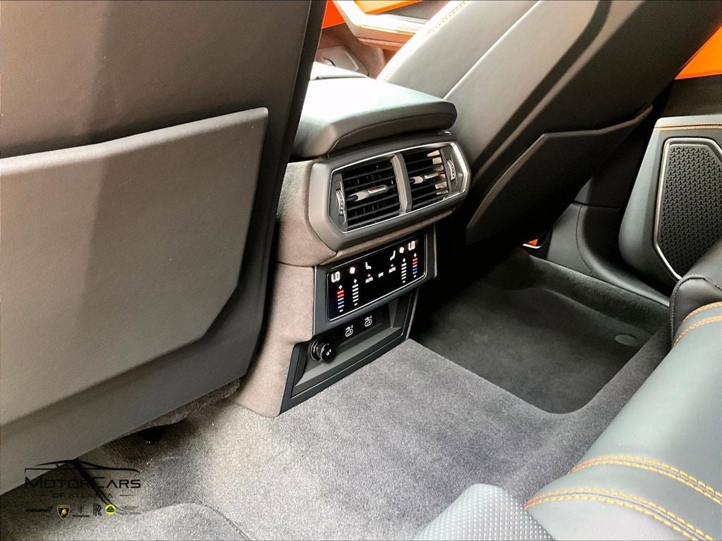 2025 Lamborghini Urus SE