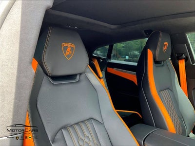 2025 Lamborghini Urus SE