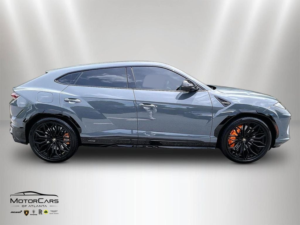 2025 Lamborghini Urus SE