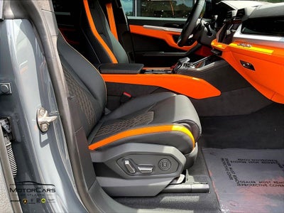 2025 Lamborghini Urus SE