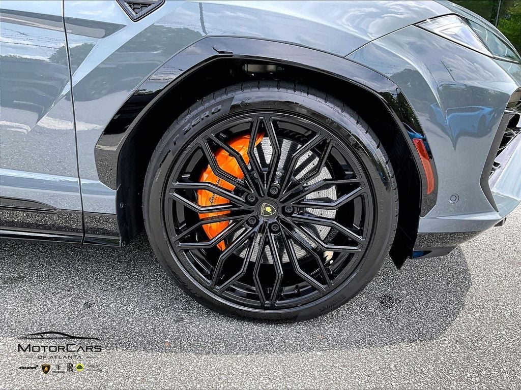 2025 Lamborghini Urus SE
