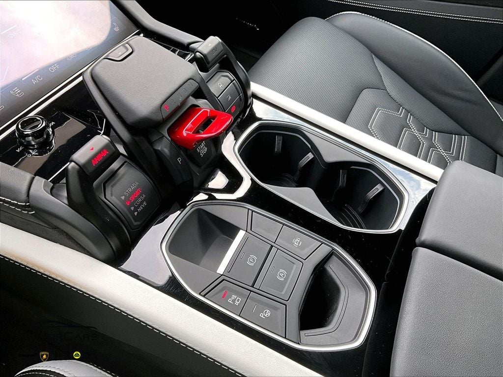 2026 Lamborghini Urus SE