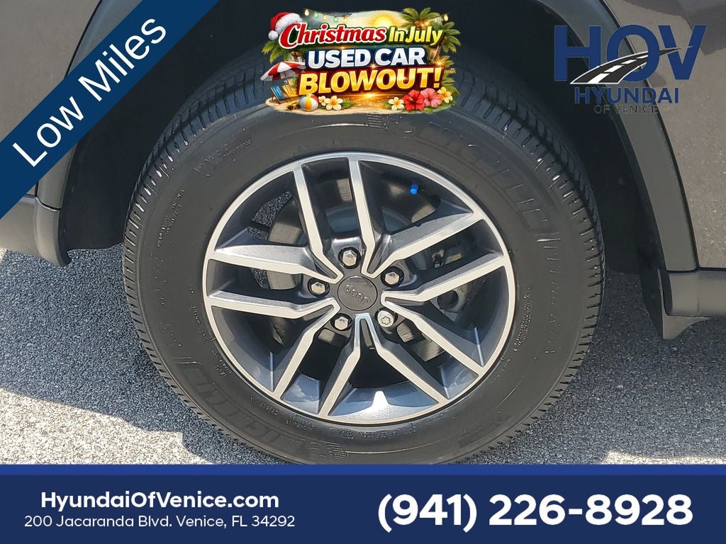 2019 Jeep Grand Cherokee Laredo E