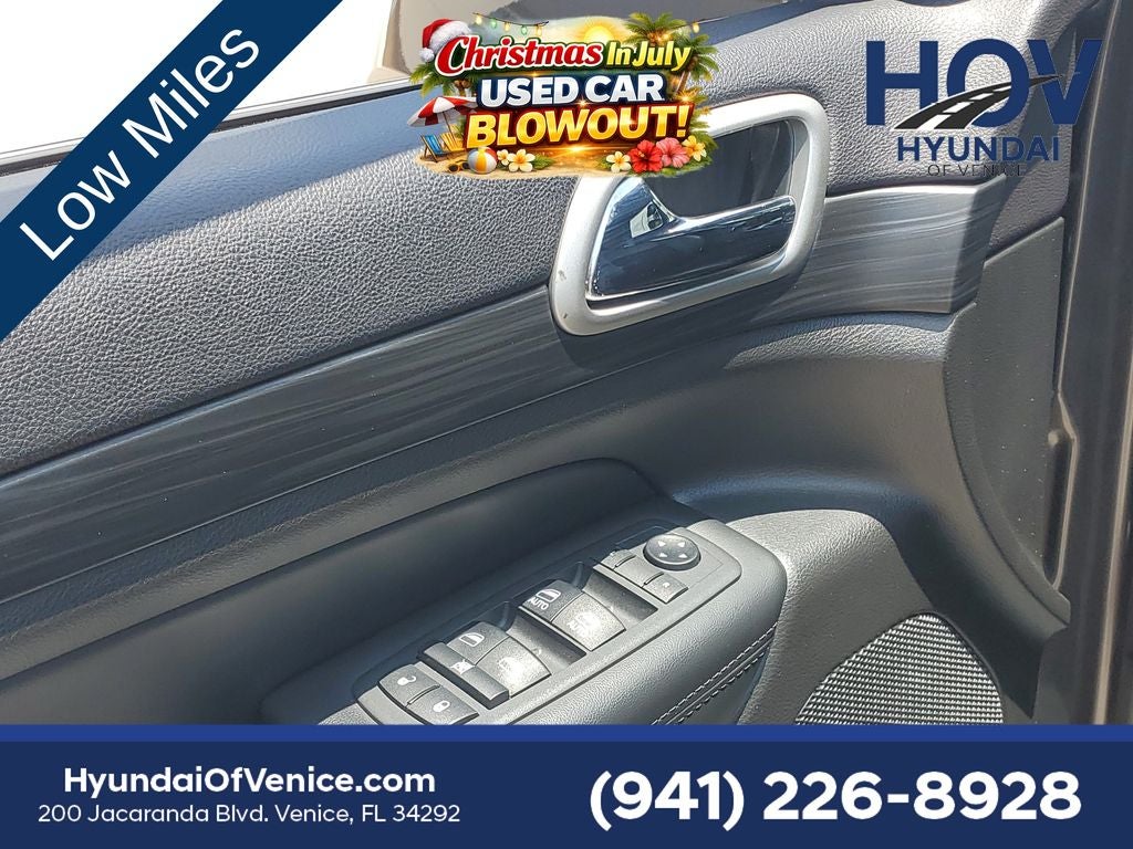 2019 Jeep Grand Cherokee Laredo E