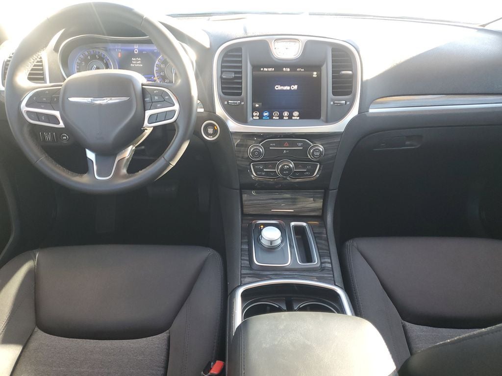 2022 Chrysler 300 Touring