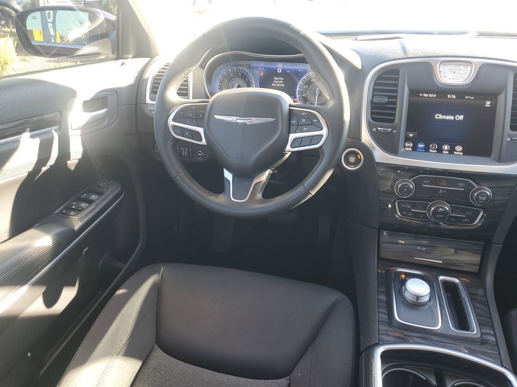 2022 Chrysler 300 Touring