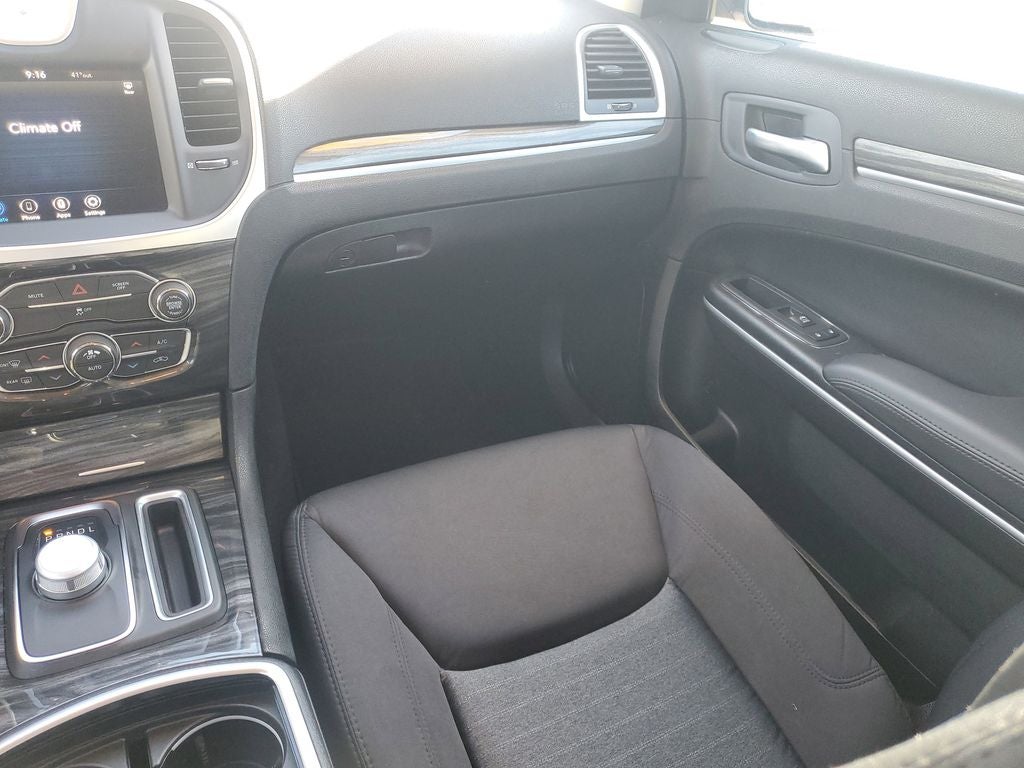 2022 Chrysler 300 Touring