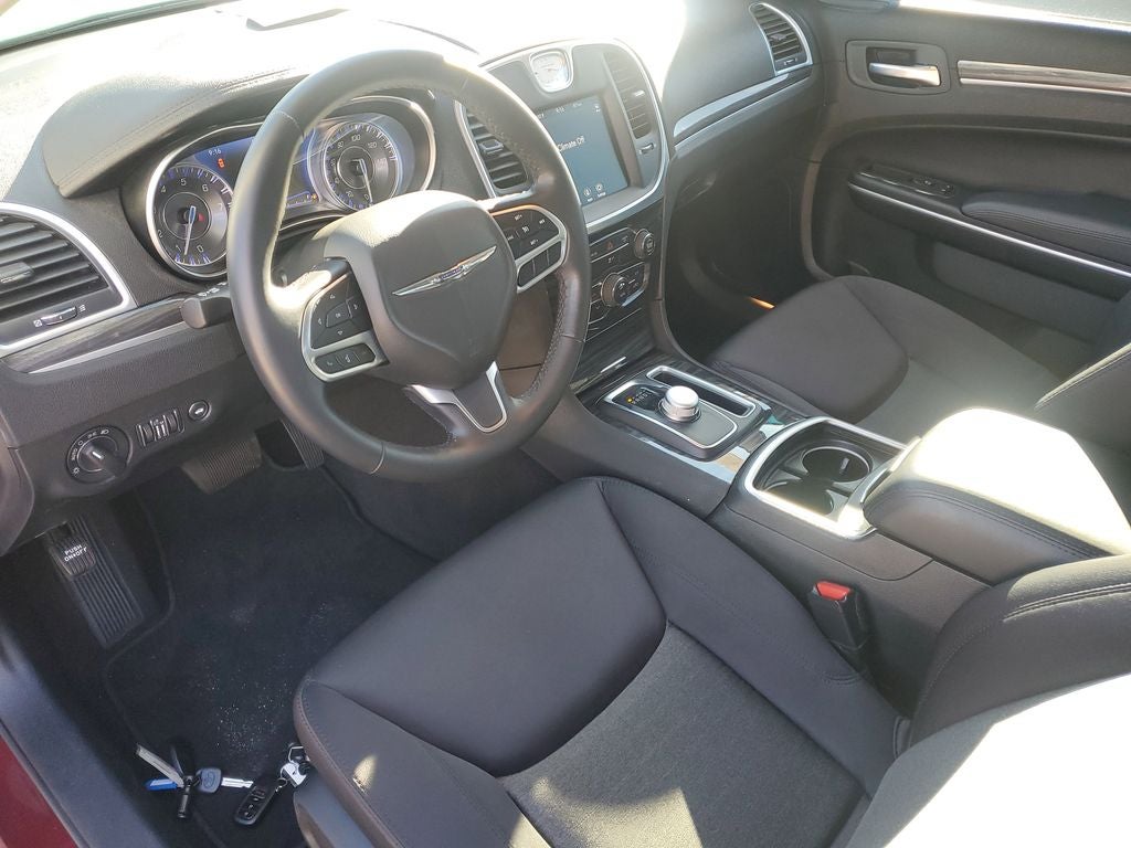 2022 Chrysler 300 Touring