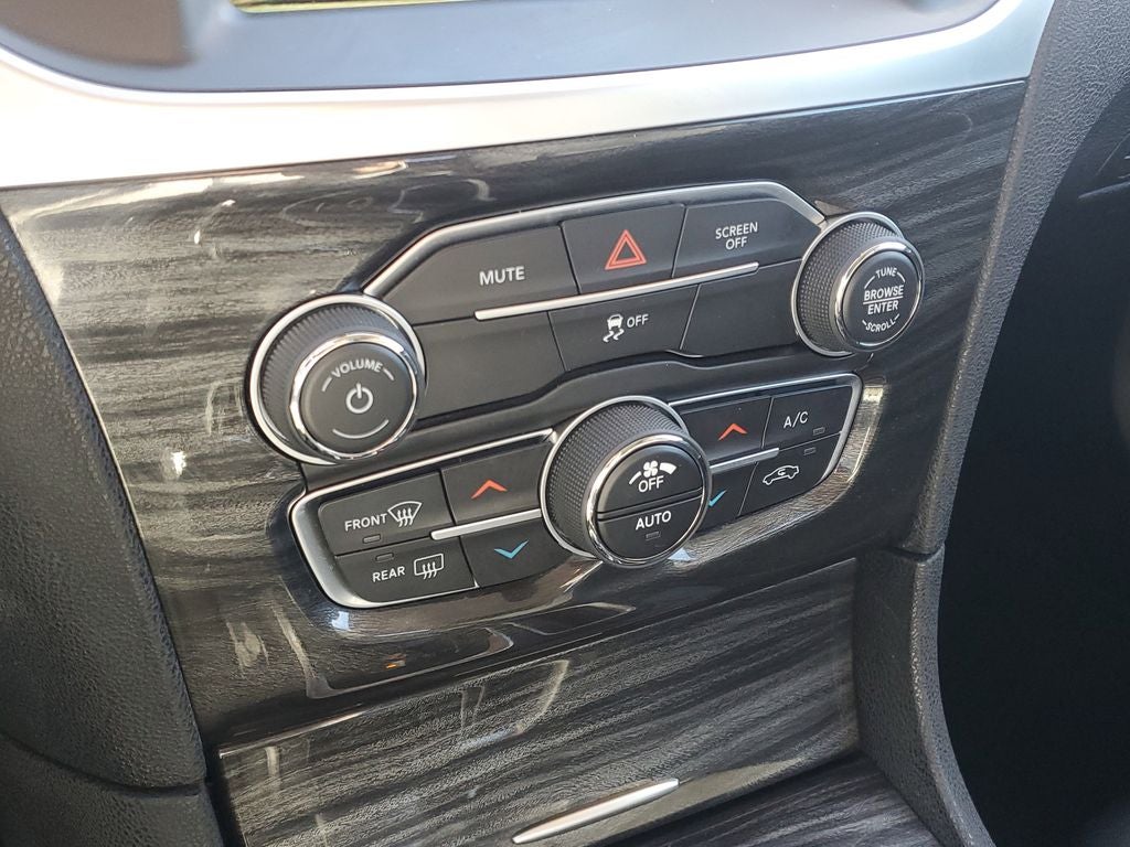 2022 Chrysler 300 Touring