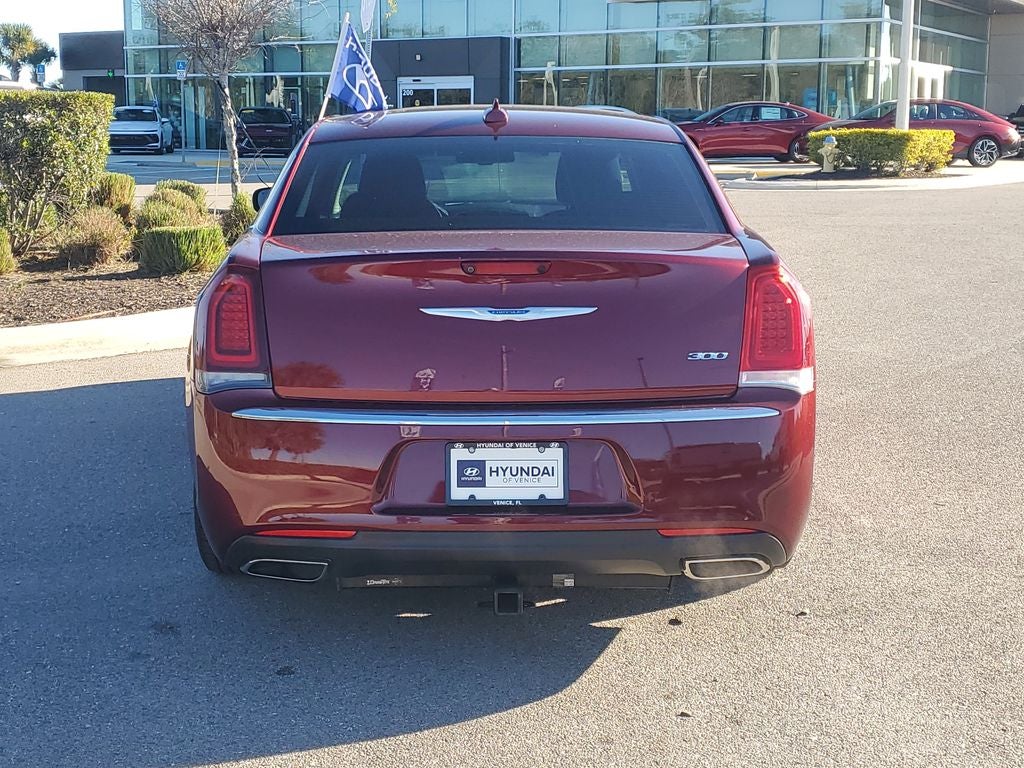 2022 Chrysler 300 Touring