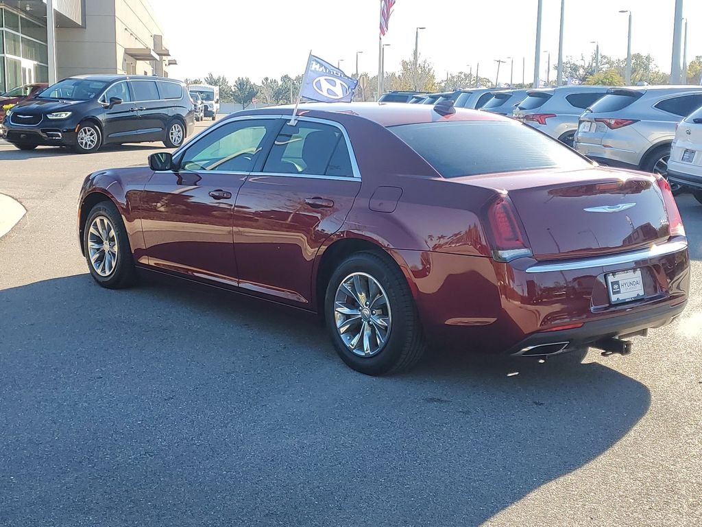 2022 Chrysler 300 Touring