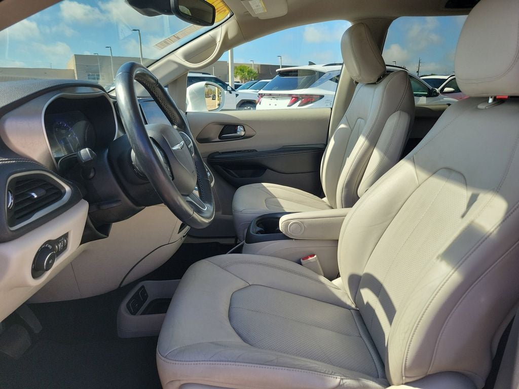 2021 Chrysler Pacifica Touring L