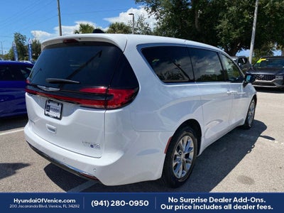 2026 Chrysler Pacifica Limited