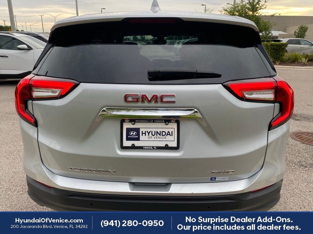 2022 GMC Terrain SLE