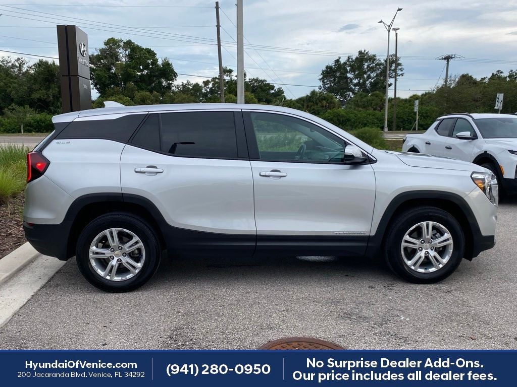 2022 GMC Terrain SLE