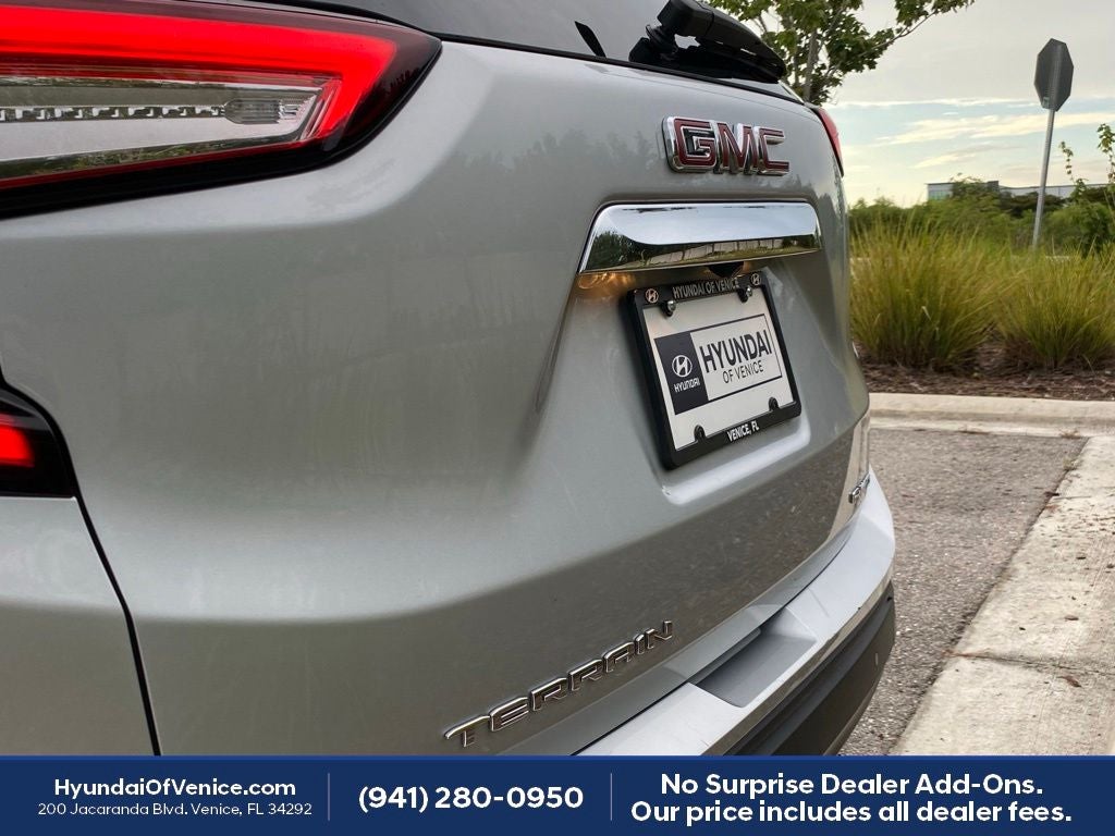 2022 GMC Terrain SLE