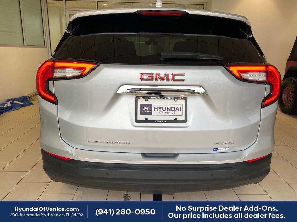 2022 GMC Terrain SLE