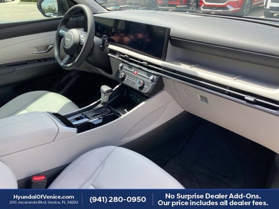 2025 Hyundai Tucson SE