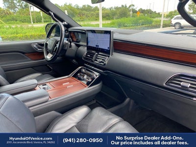 2022 Lincoln Navigator L Reserve
