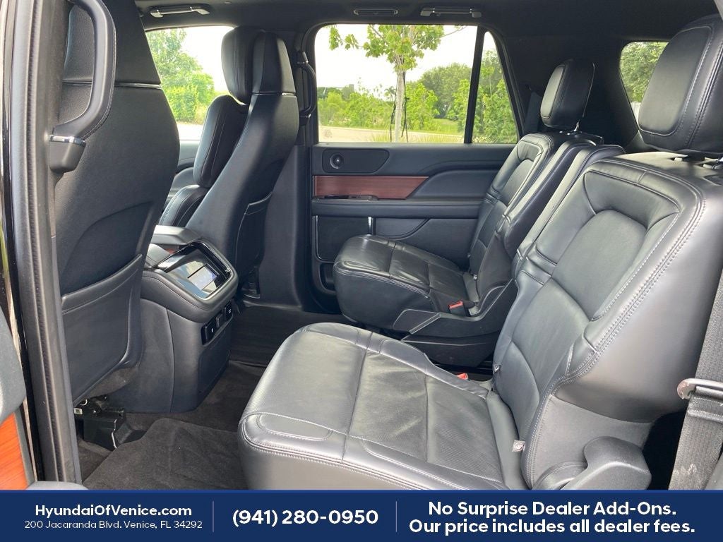 2022 Lincoln Navigator L Reserve