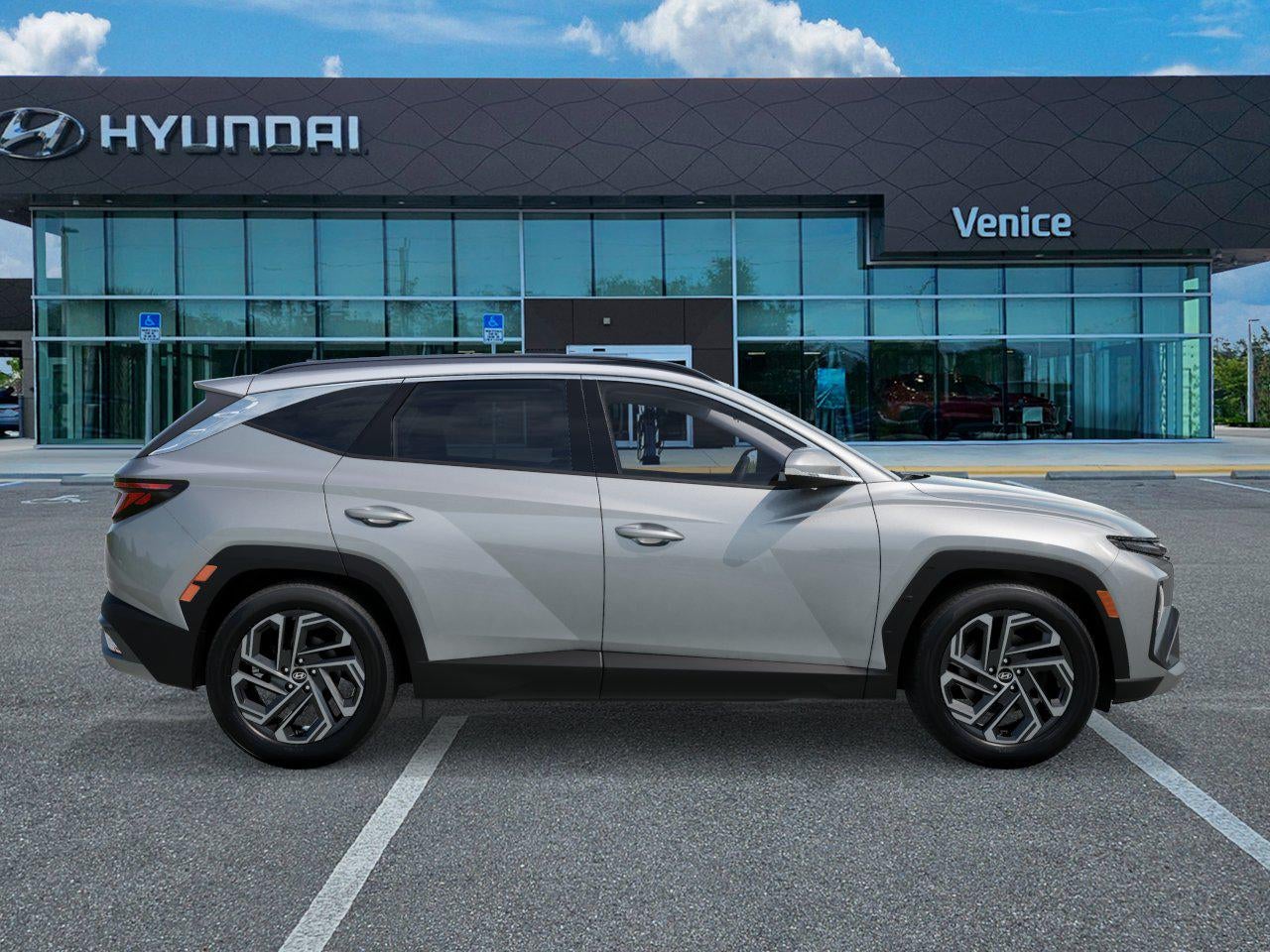 2026 Hyundai Tucson SEL Plus FWD