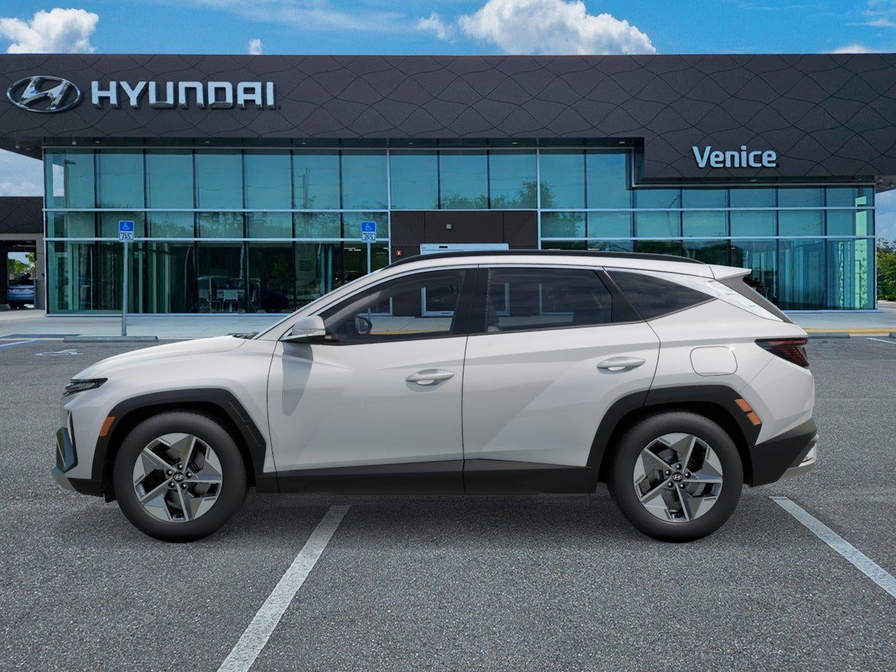 2026 Hyundai Tucson SEL Premium FWD