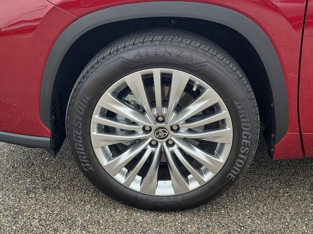 2023 Toyota Highlander Platinum