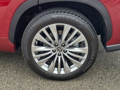 2023 Toyota Highlander Platinum