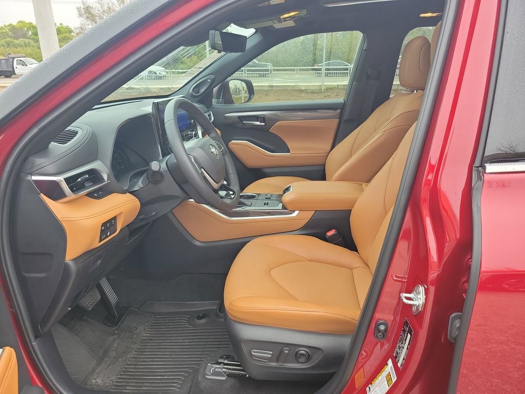 2023 Toyota Highlander Platinum