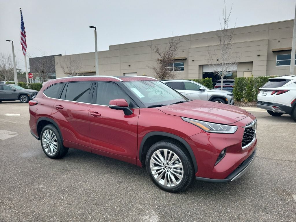 2023 Toyota Highlander Platinum