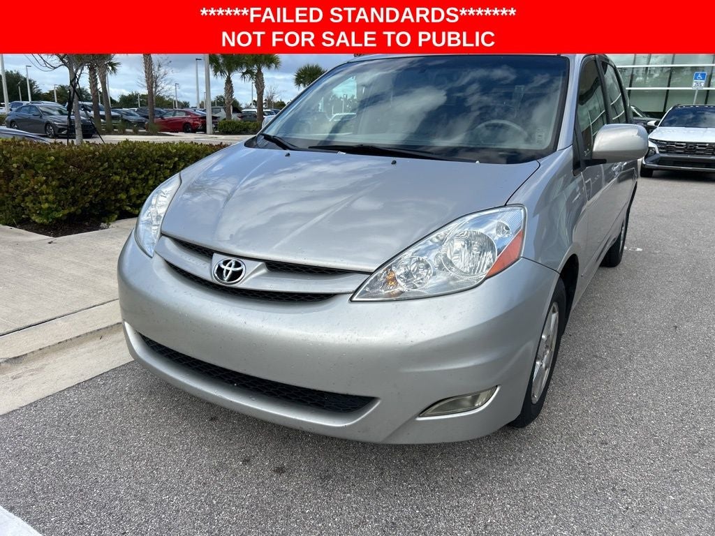 2007 Toyota Sienna Base