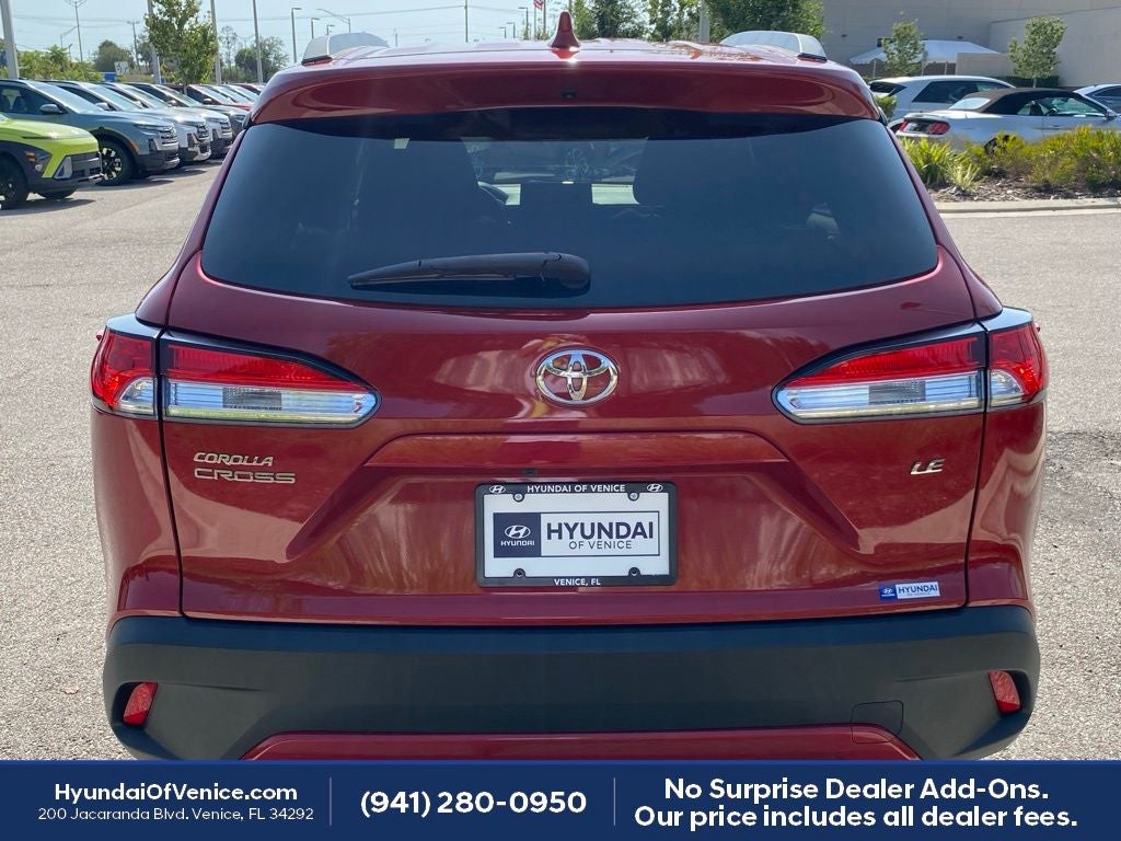 2024 Toyota Corolla Cross LE