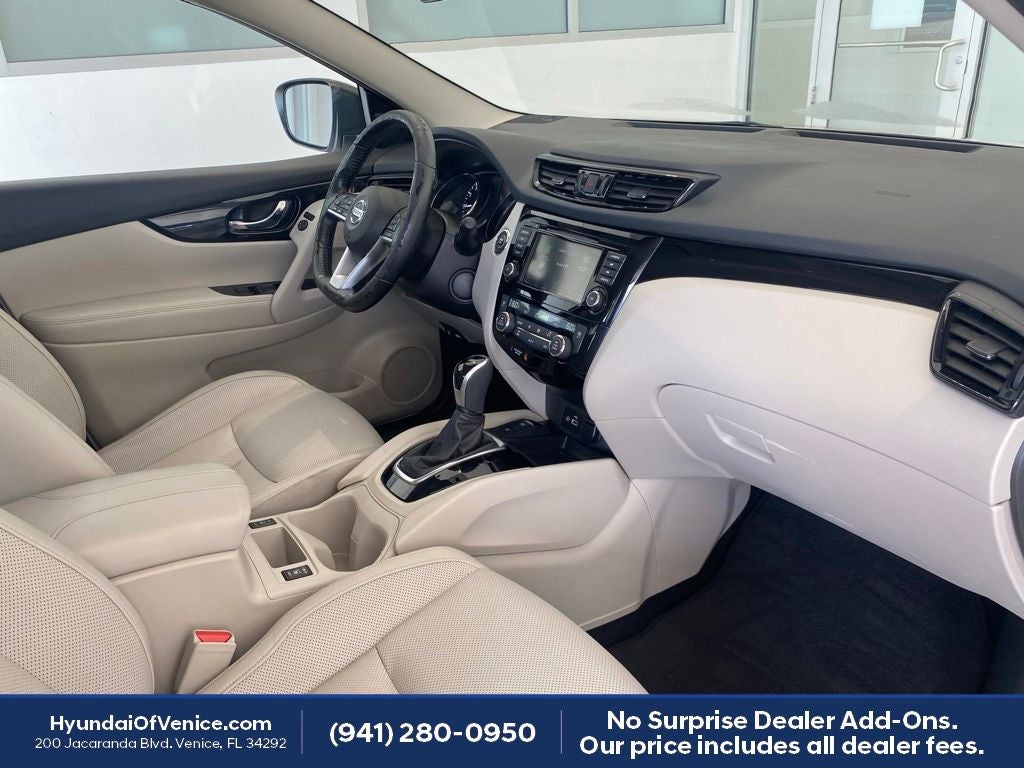 2021 Nissan Rogue Sport SL