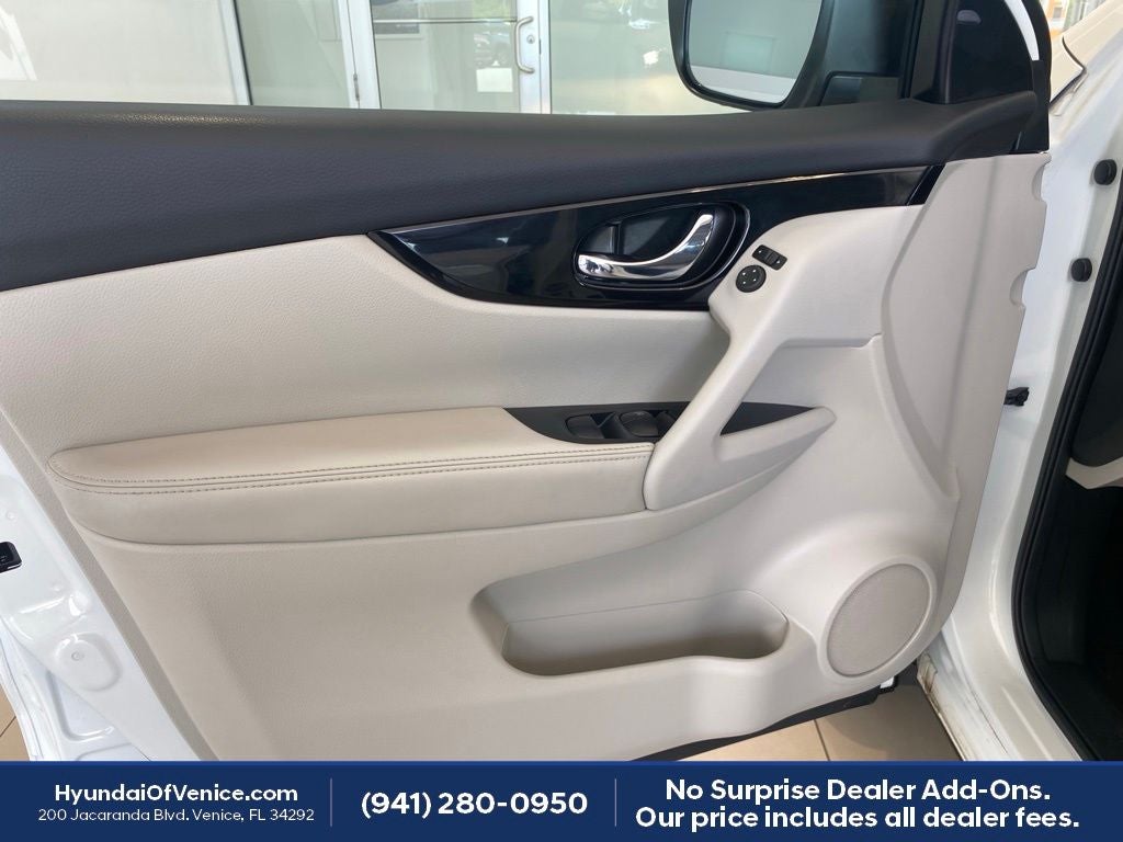 2021 Nissan Rogue Sport SL