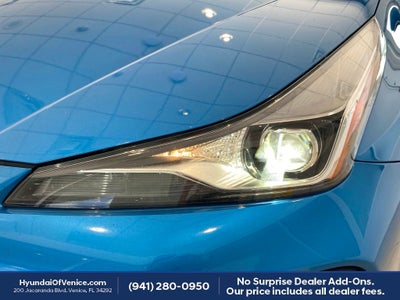 2022 Toyota Prius LE