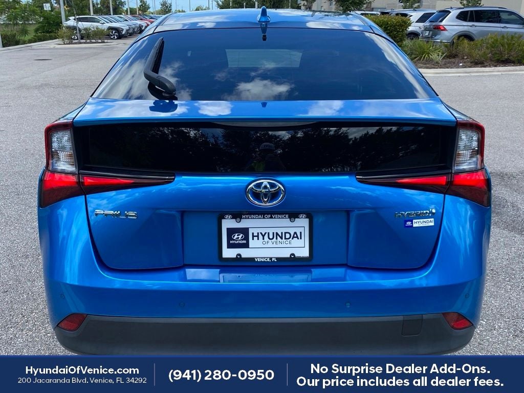 2022 Toyota Prius LE