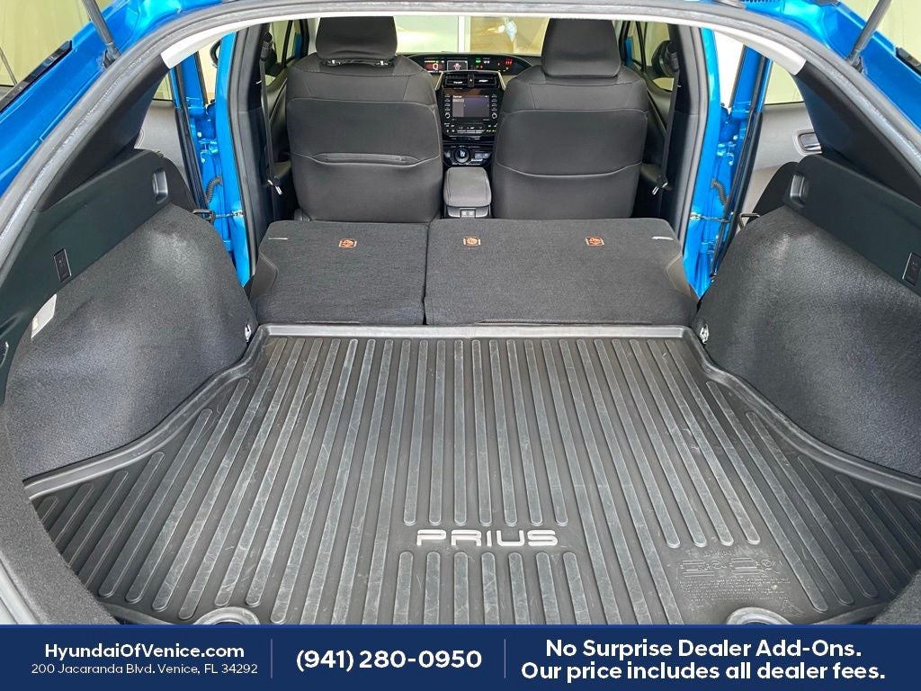 2022 Toyota Prius LE
